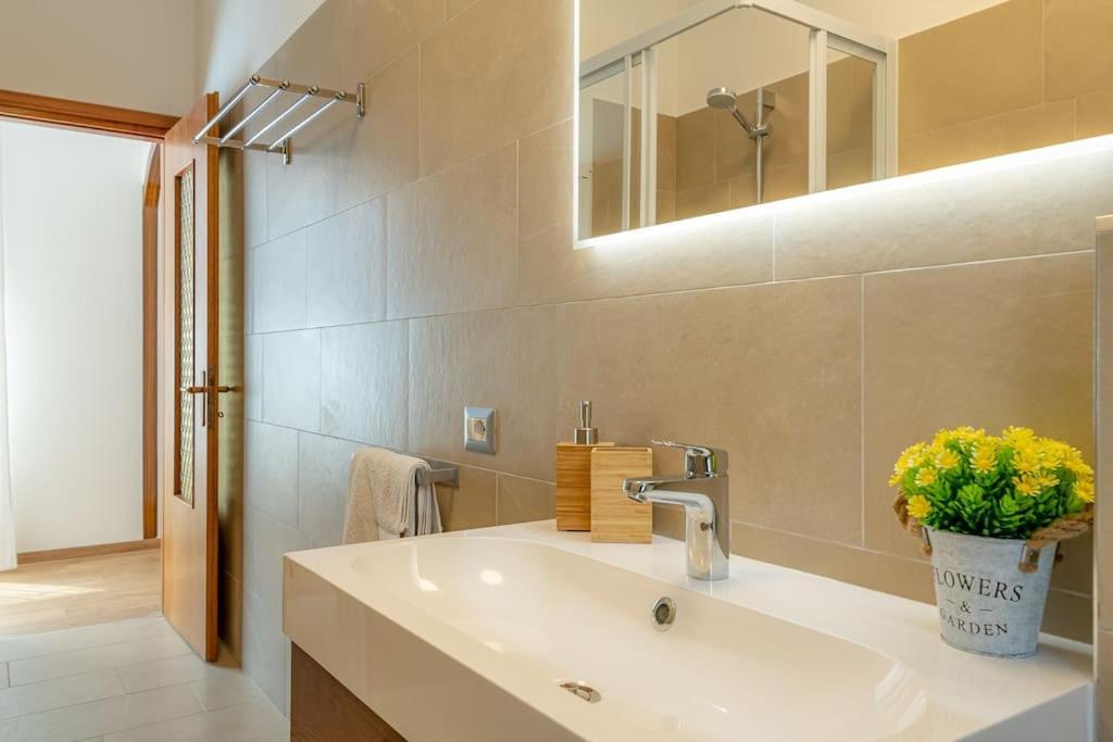La Serena Large Apartment With Wifi, A/C, Private Parking Acquaseria Esterno foto